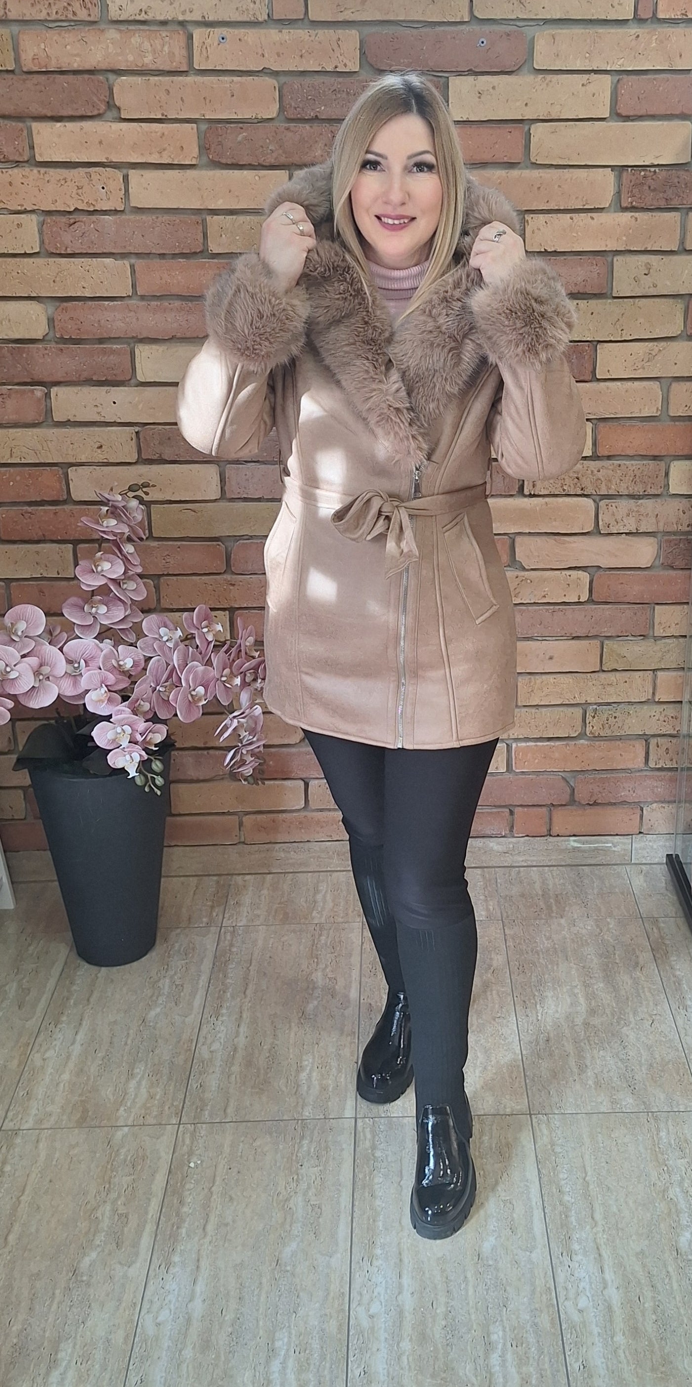 Szörmés, bundás irha kabát