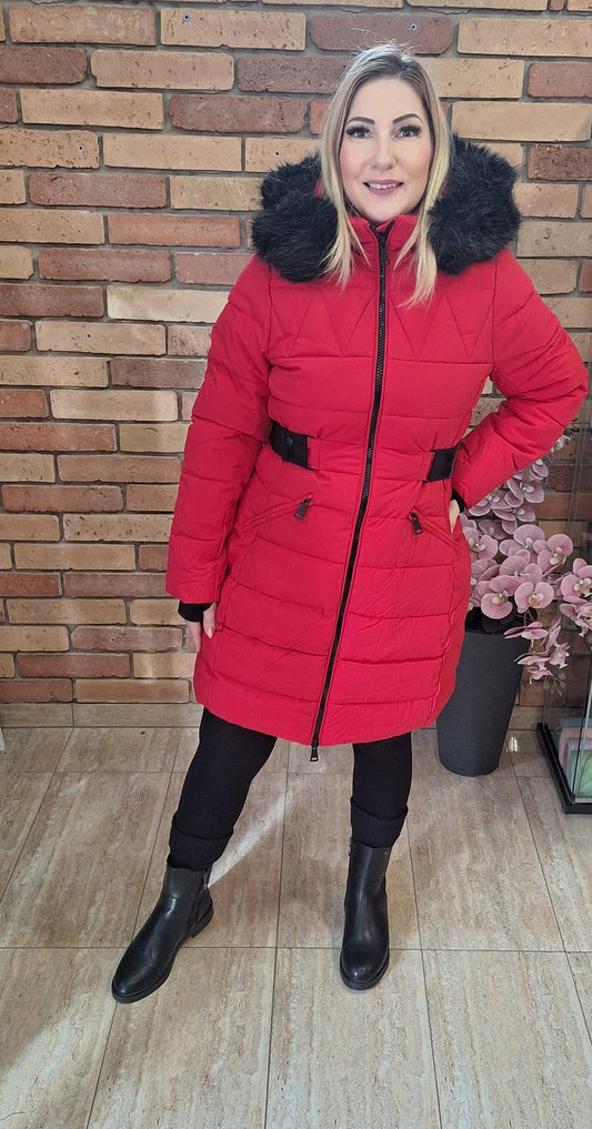 Piros, karcsúsított kabát