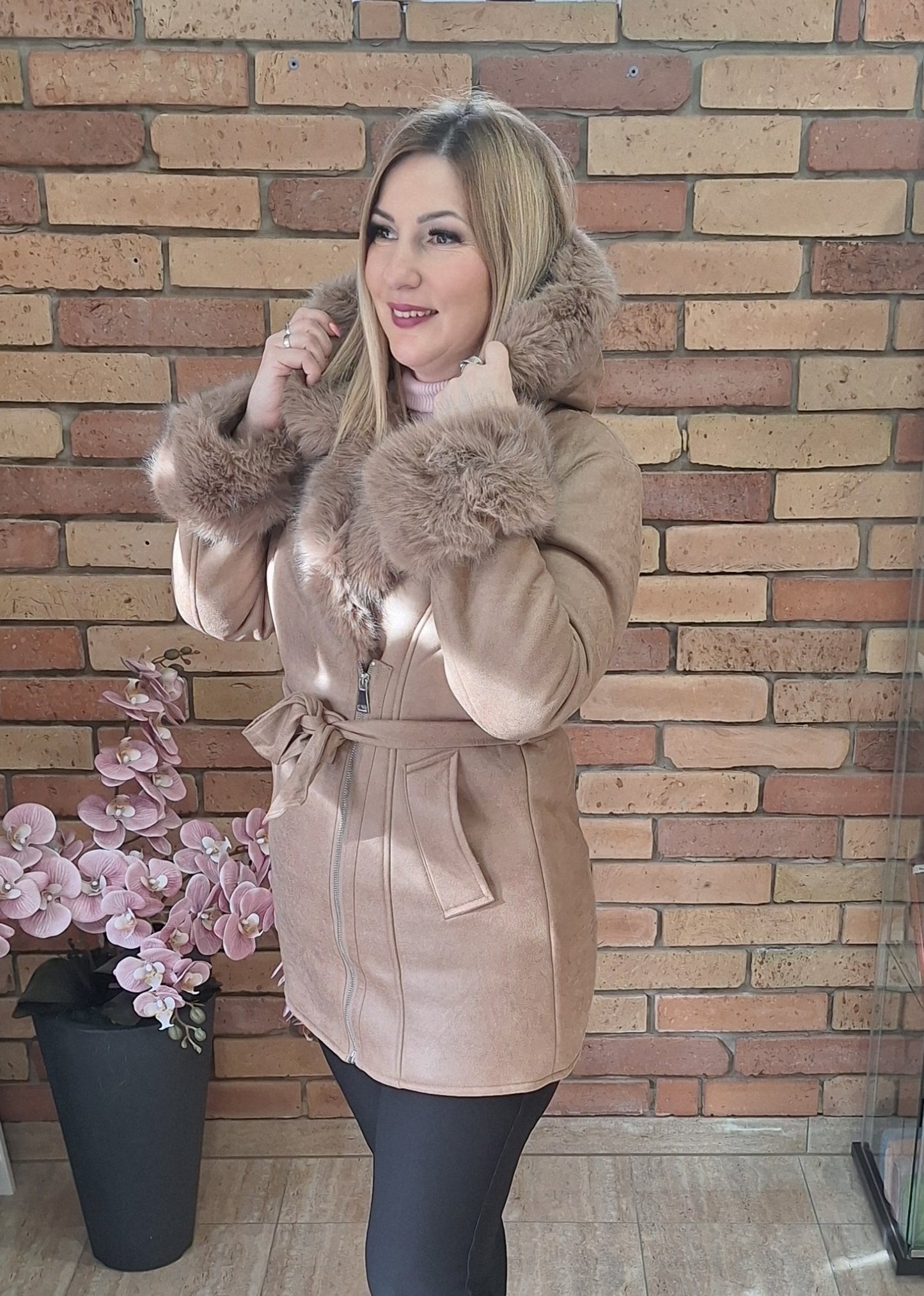 Szörmés, bundás irha kabát